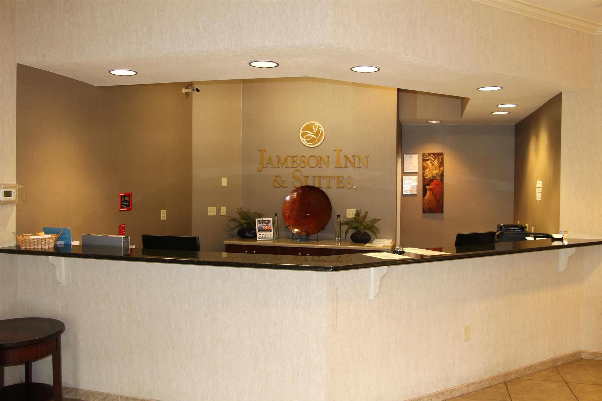 Sleep Inn & Suites Newport News Exterior photo
