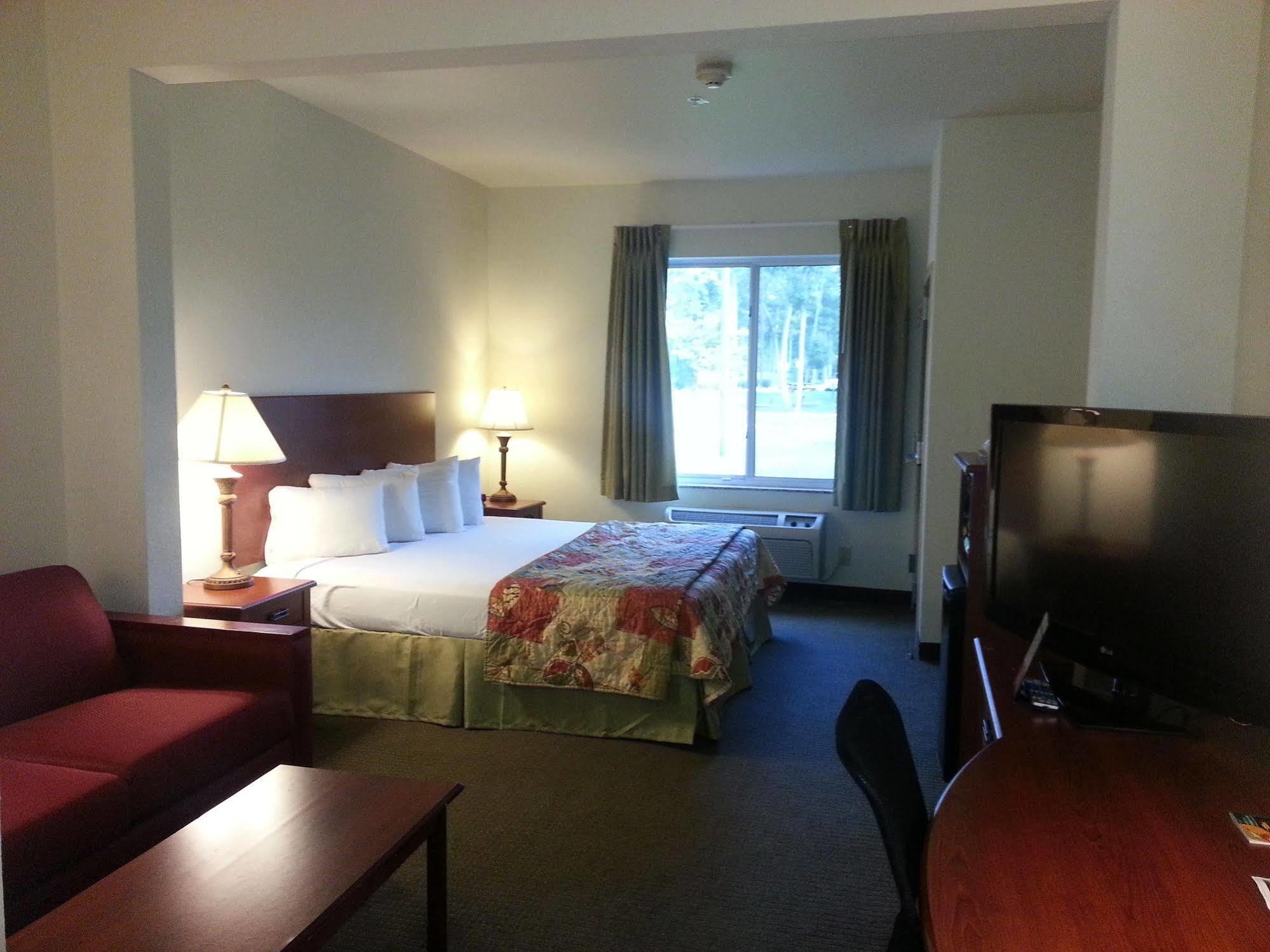 Sleep Inn & Suites Newport News Exterior photo